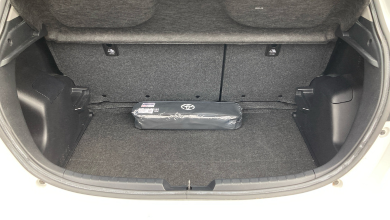 Toyota Yaris 1.5 Hybrid Icon Tech 5dr CVT Hybrid Hatchback